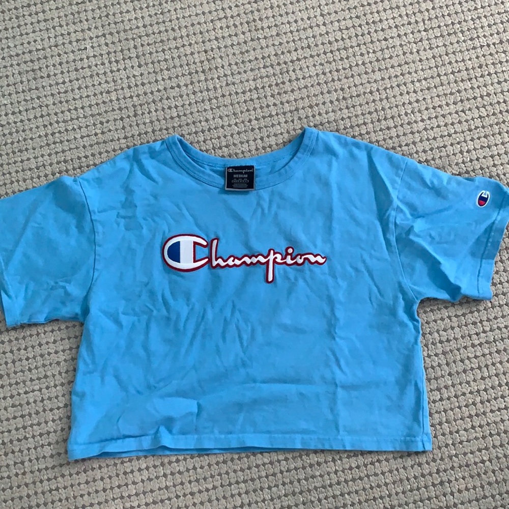 Medium Champion Cropped Shirt!!